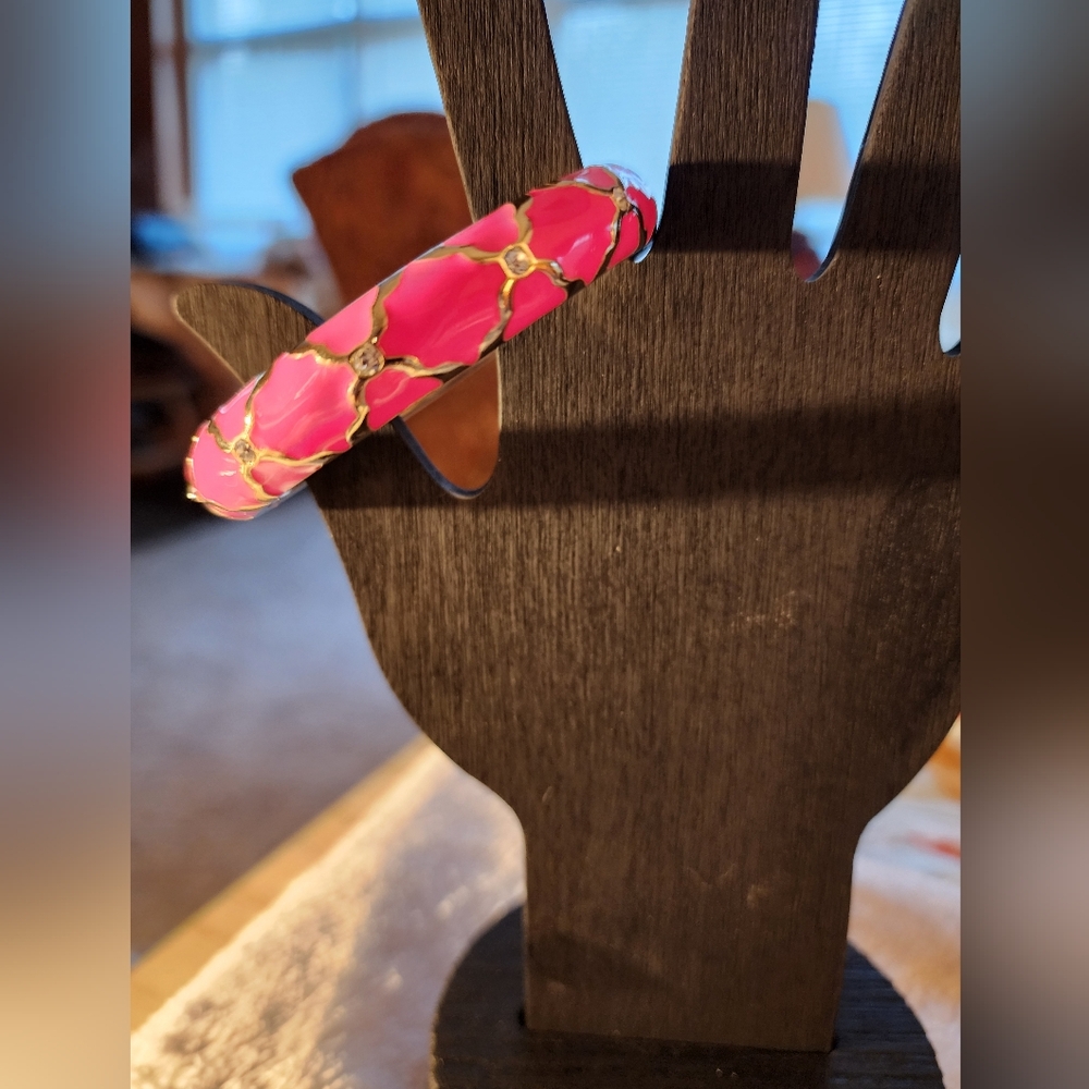STUNNING Sequin™ Hot Pink Enamel & Crystal Hinged Bangle Bracelet – NWT